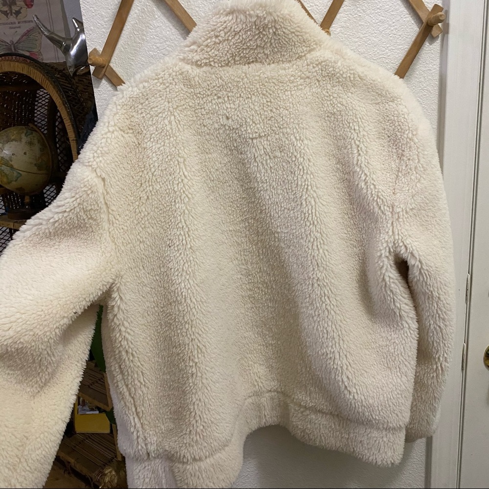 Universal thread Jacket🌿 - Picture 4 of 5